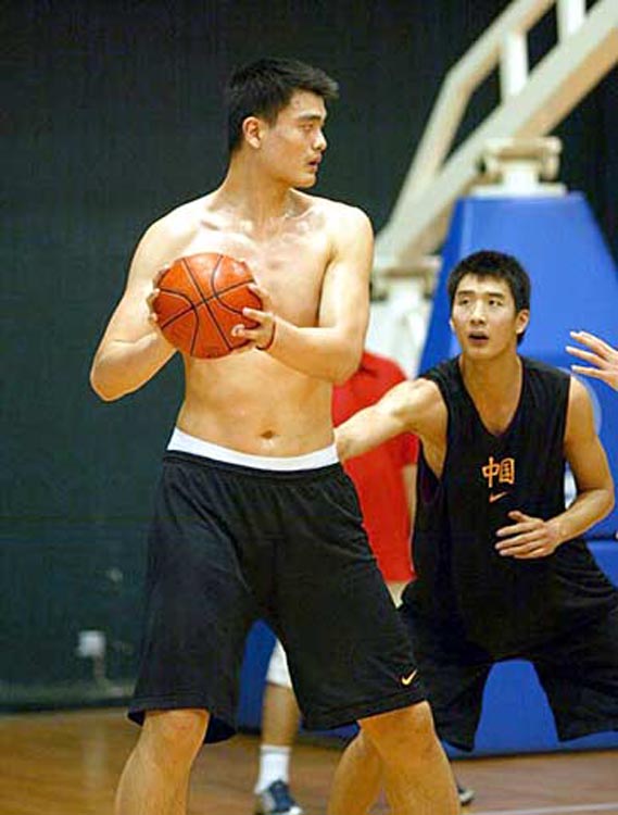 逐鹿绿茵场