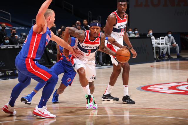 而灰熊支持 而灰熊支持