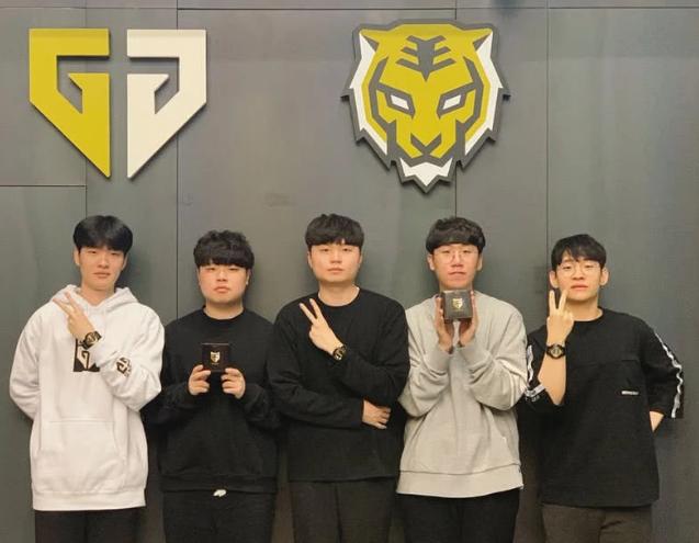 与库里争雄 与库里争雄