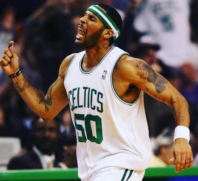 3人强袭 3人强袭