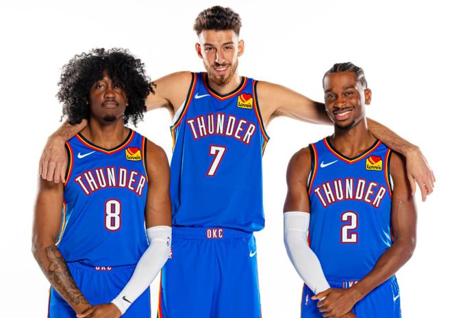 仍维持挥棒 仍维持挥棒