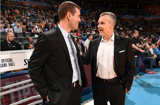 现实的天花 现实的天花